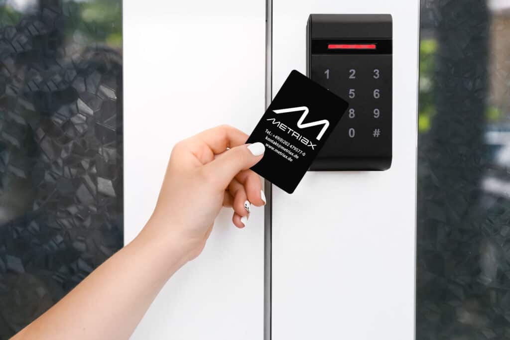 Metriax-MDE-960-RFID-NFC-Leser-Lesegerät-Zutrittskontrolle-Freischaltung