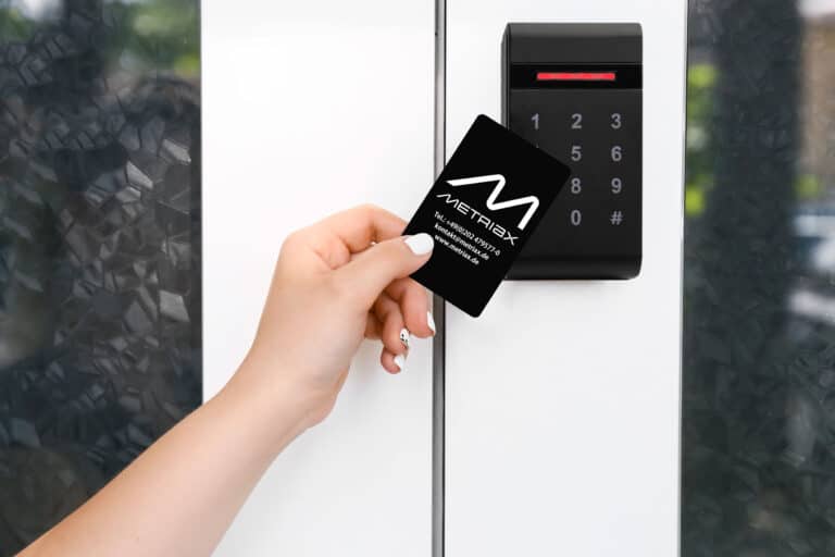 Metriax-MDE-960-RFID-NFC-Leser-Lesegerät-Zutrittskontrolle-Freischaltung